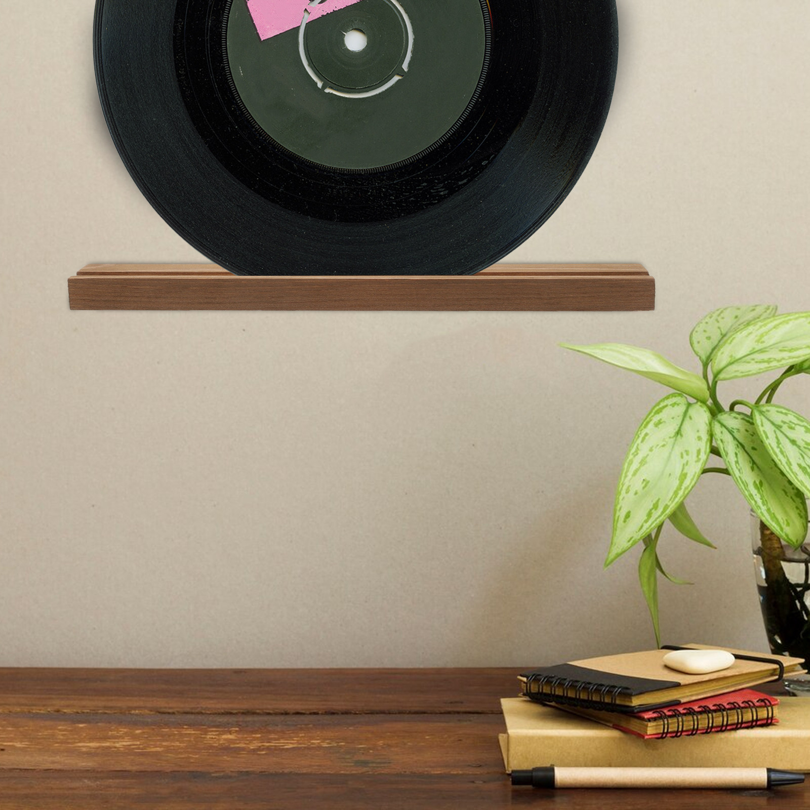 Wandbeugel voor vinylplaten –  - Magazines recensie en prijs