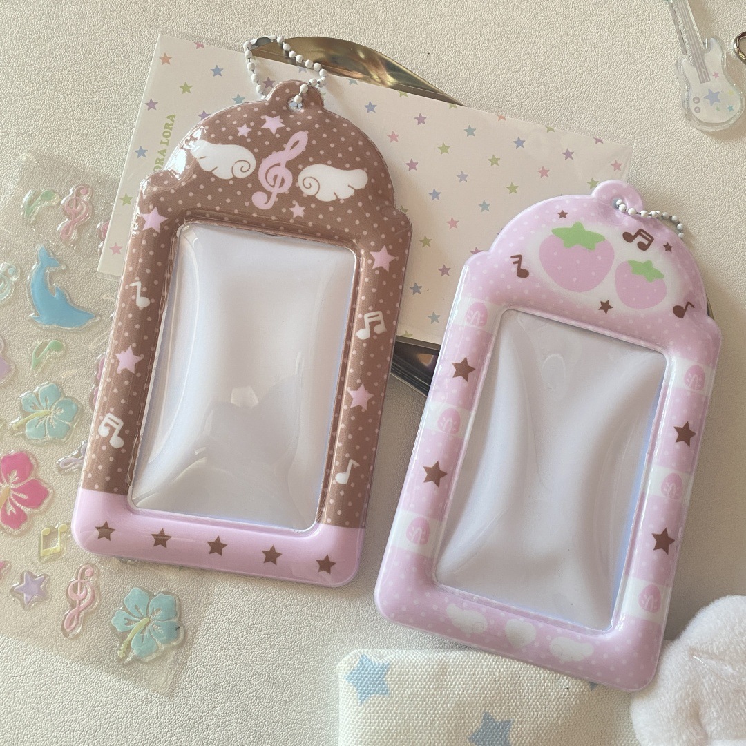 Muzieknoot Wing Strawberry PVC - Blank Sheet Music Notebook recensie en prijs