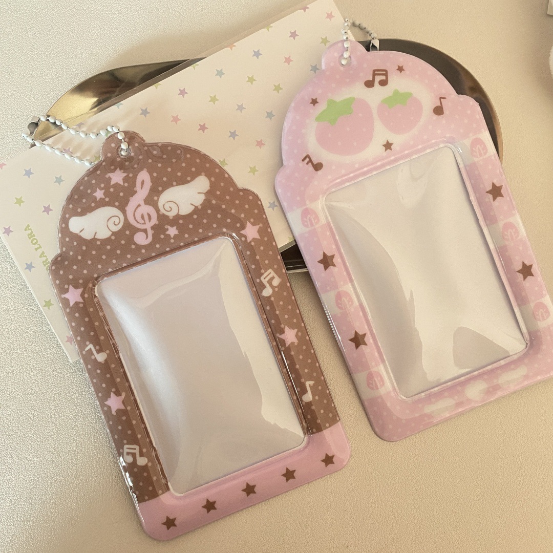 Muzieknoot Wing Strawberry PVC - Blank Sheet Music Notebook recensie en prijs